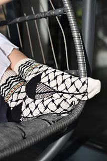 Children of Gaza Socks pattern by Zanete Knits